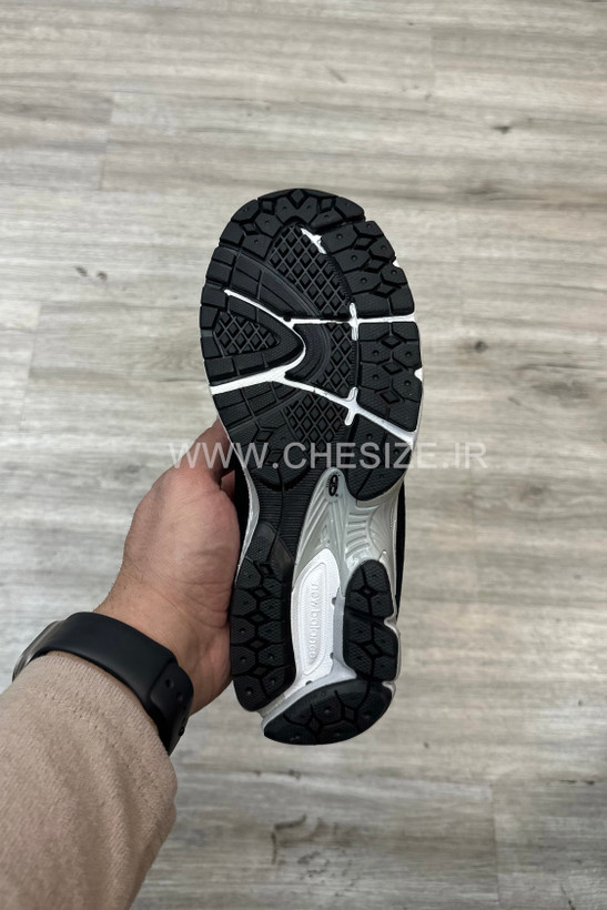 کتونی نیو بالانس 2002