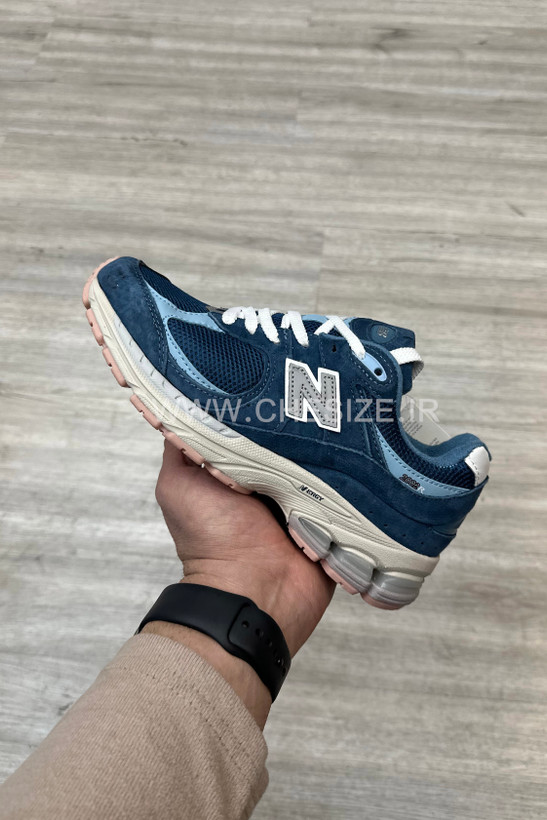 کتونی نیو بالانس 2002