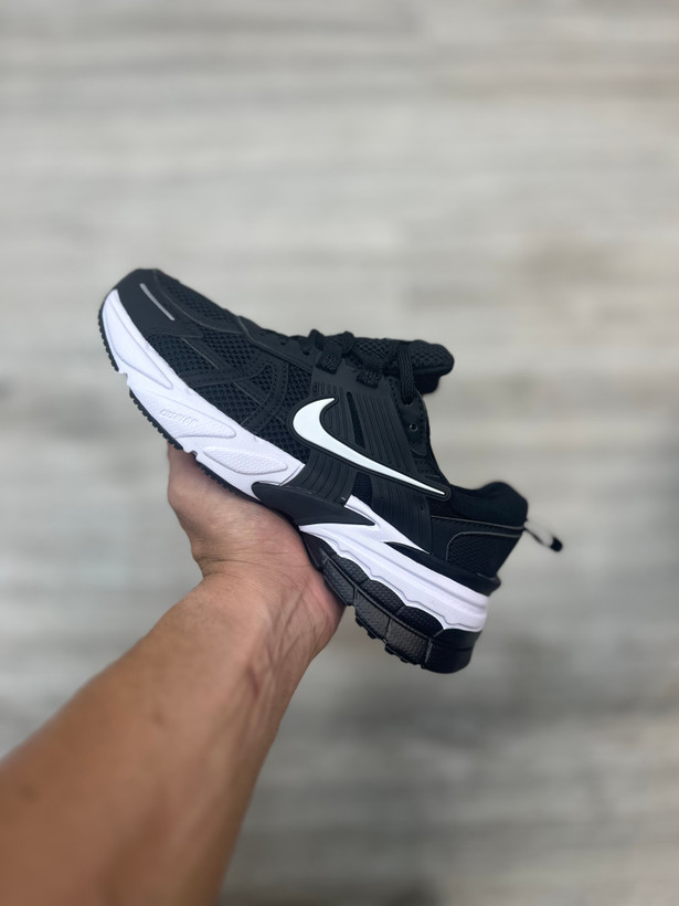 نایک v2k nike وی تو کی