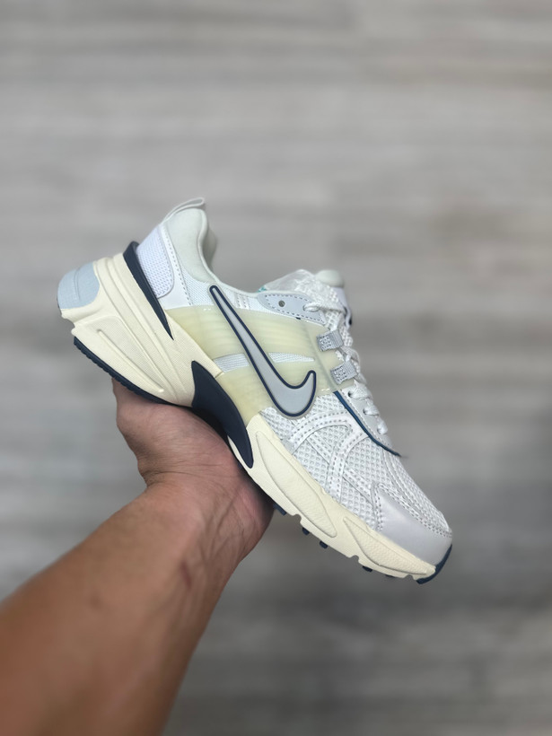 نایک v2k nike وی تو کی