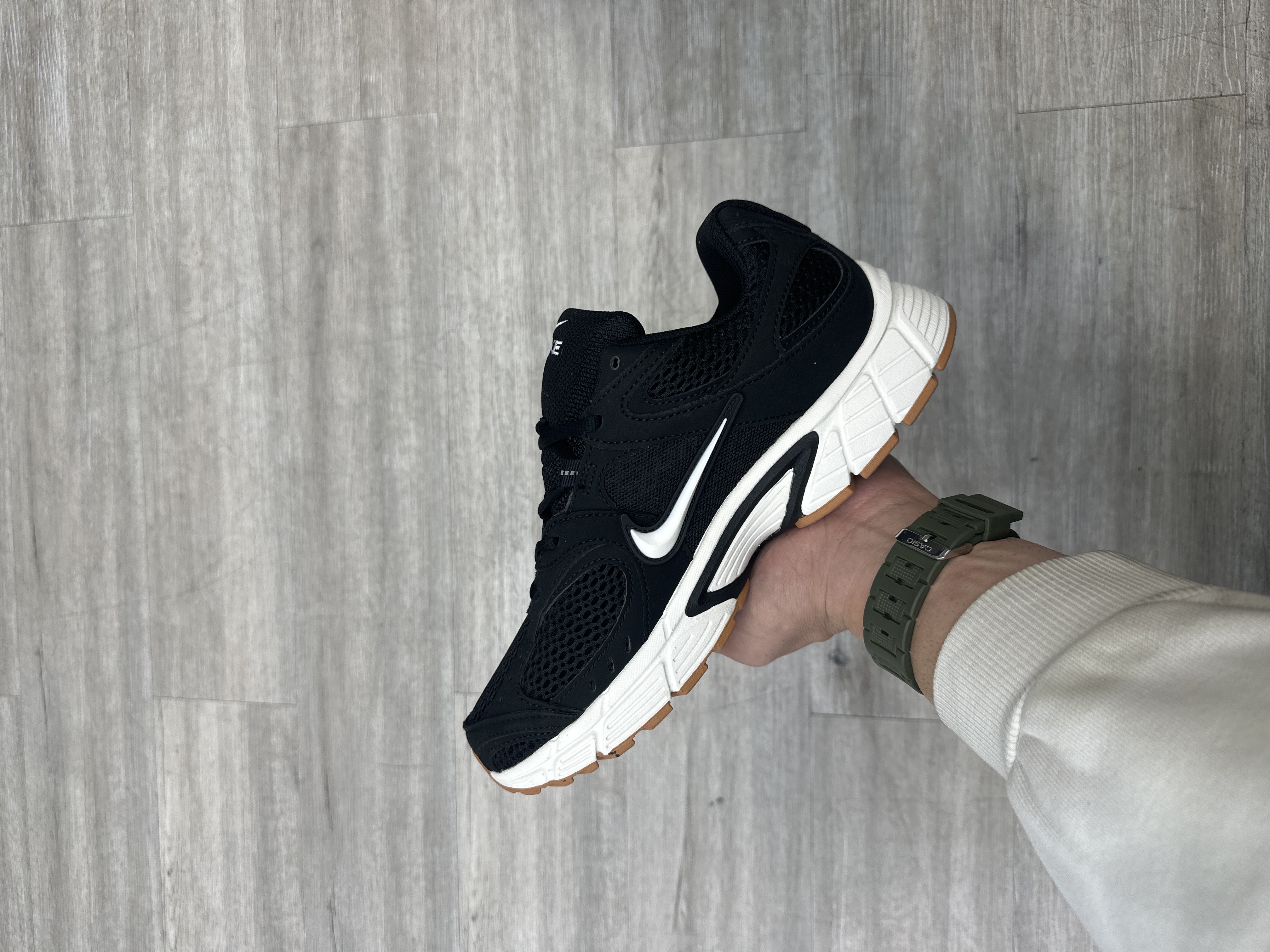 کتونی نایک nike v5 rnr