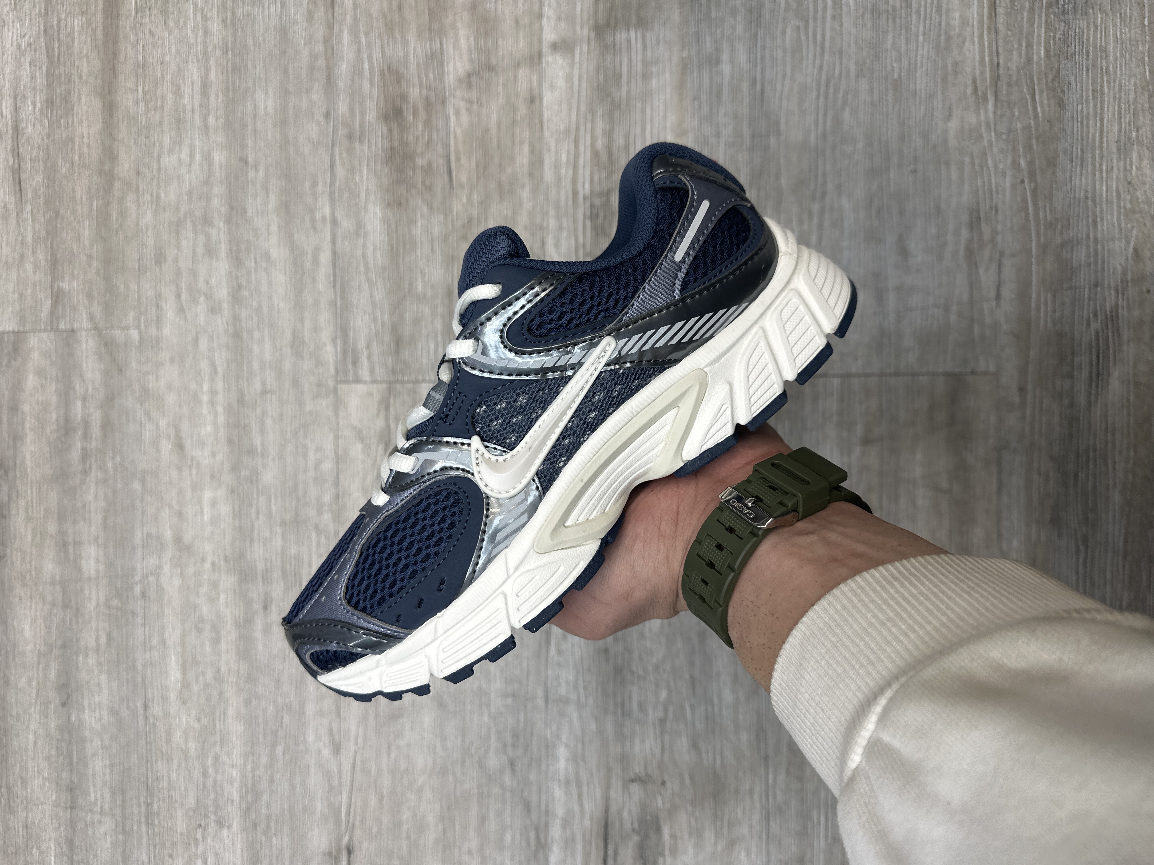 کتونی نایک nike v5 rnr