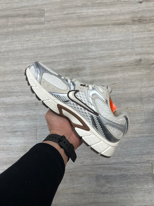 کتونی نایک nike v5 rnr