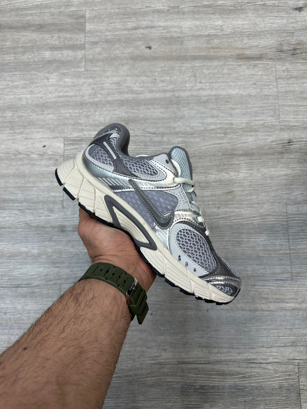 کتونی نایک nike v5 rnr