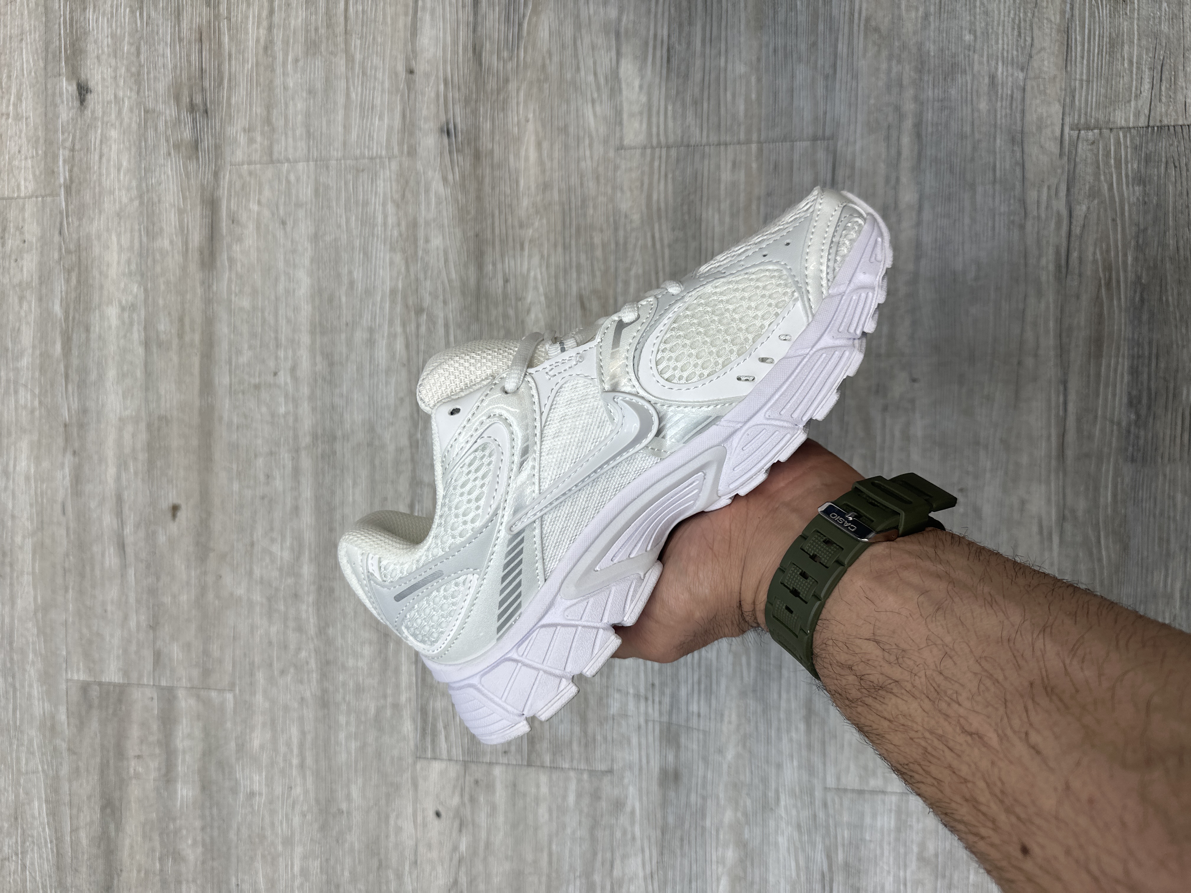 کتونی نایک nike v5 rnr