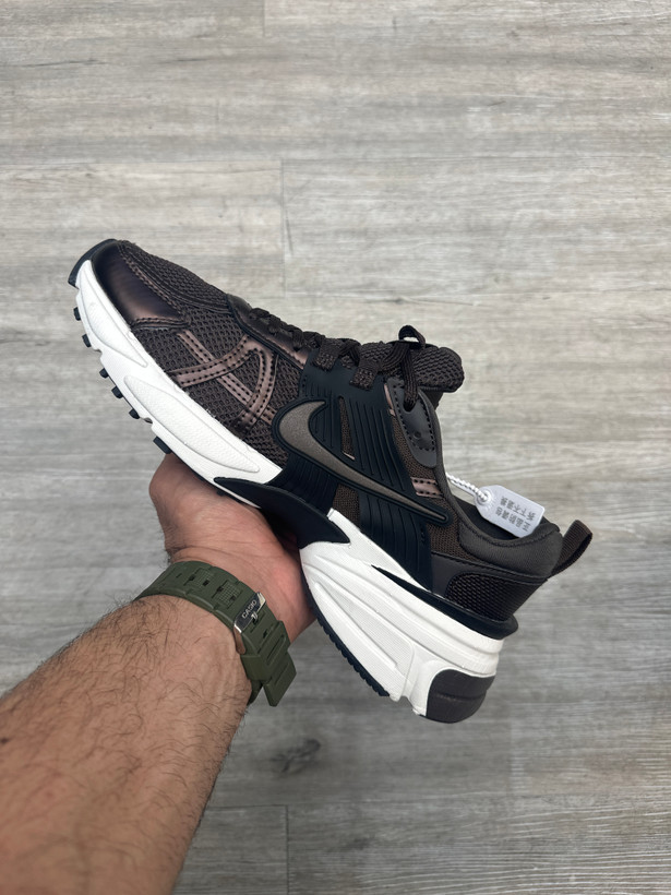 کتونی نایک v2k nike وی تو کی