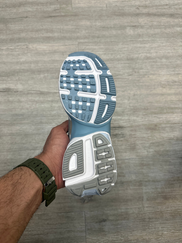 کتونی نایک v2k nike وی تو کی