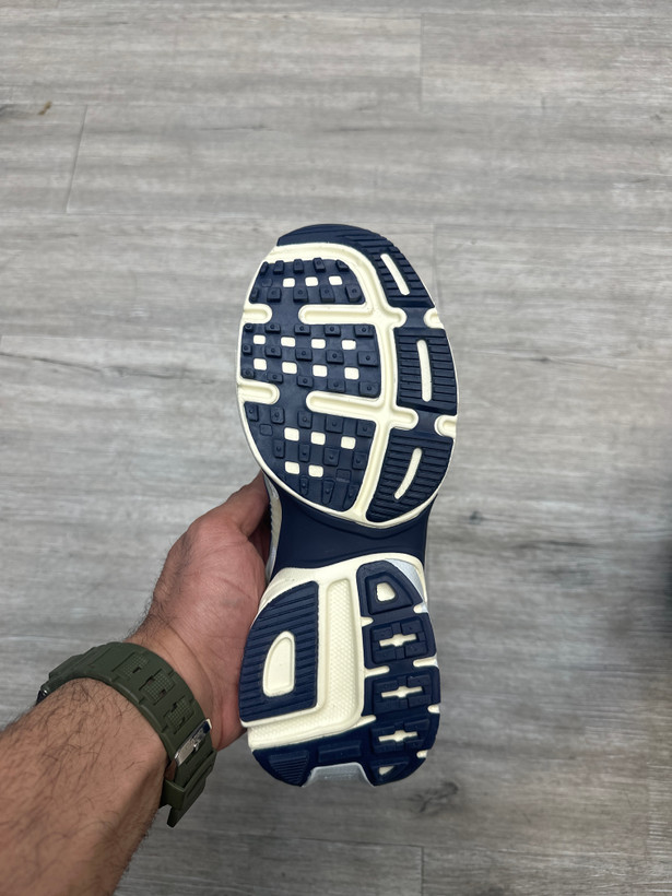 کتونی نایک v2k nike وی تو کی