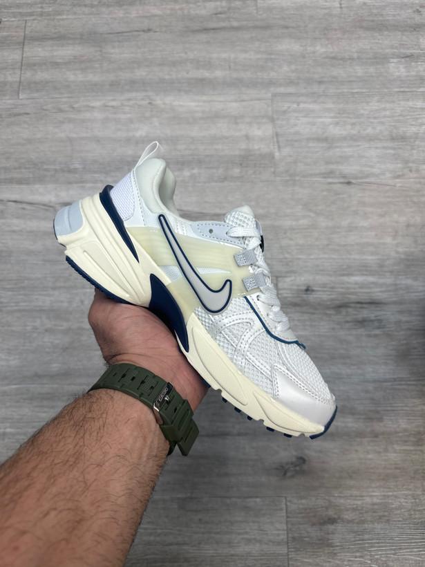 کتونی نایک v2k nike وی تو کی