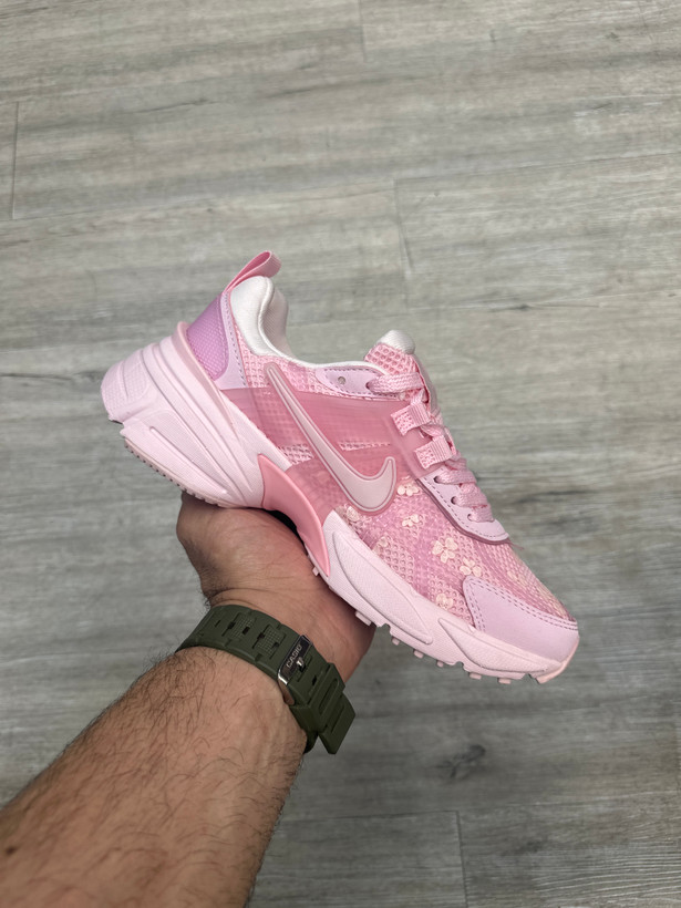 کتونی نایک v2k nike وی تو کی
