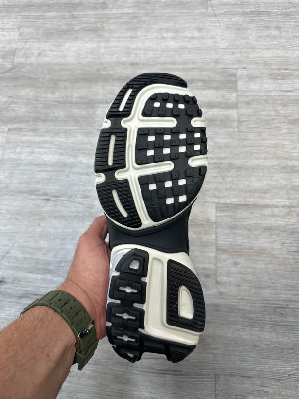 کتونی اسپرت نایک v2k nike وی تو کی