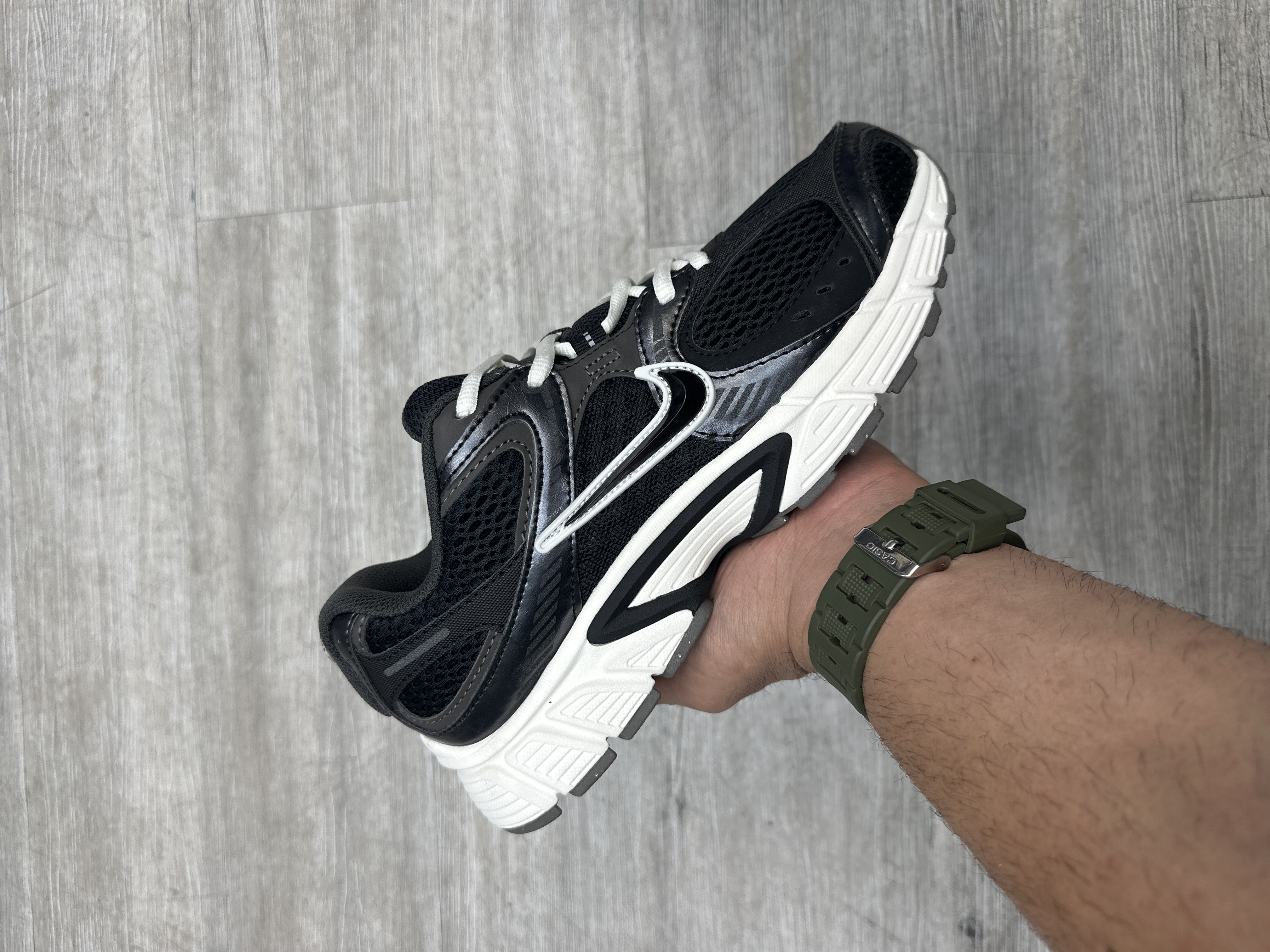 کتونی اسپرت نایک nike v5 rnr